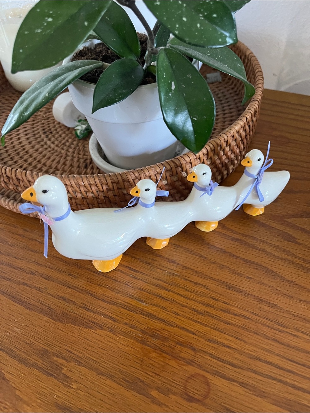 Vintage Ceramic county geese Family Figurine - White with Yellow Beaks & Feet